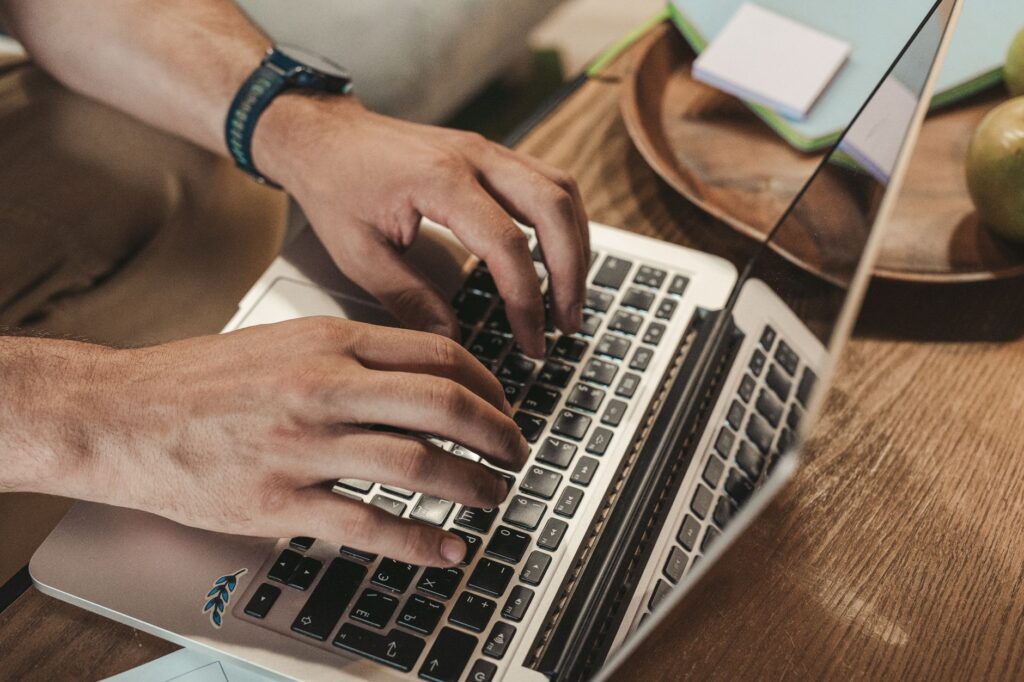 pexels externe monitore am mac einrichten aufloesung anordnung 6a3b42ae398d0 Externe Monitore am Mac einrichten Auflösung Anordnung