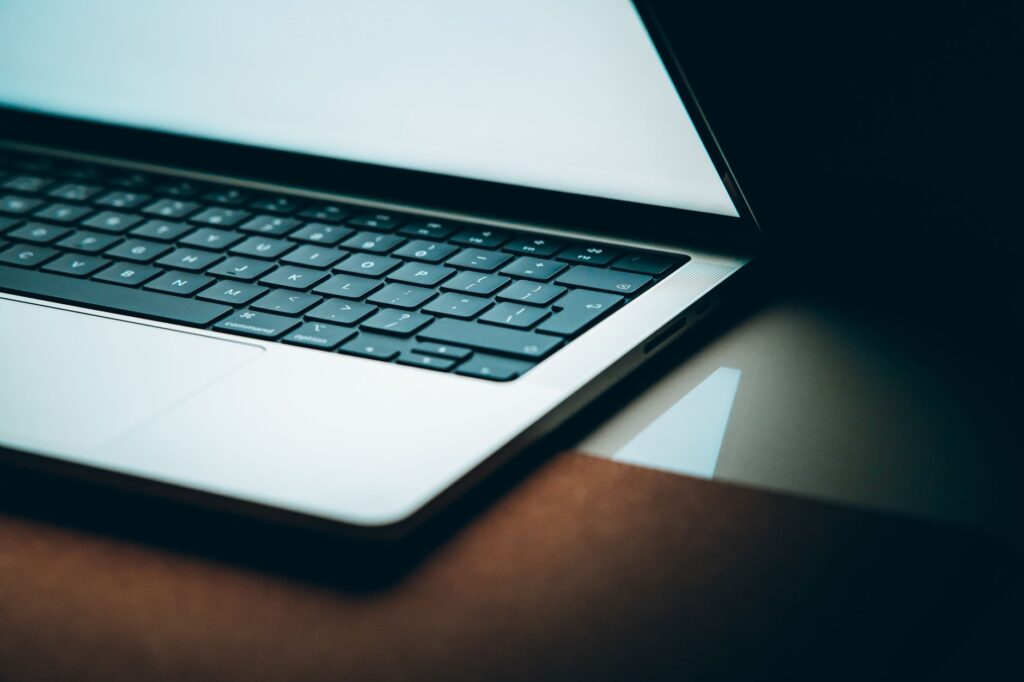 pexels mac nachtschicht aktivieren augen schonen blaulichtfilter 6a5307b8b7140 Mac Nachtschicht aktivieren Augen schonen Blaulichtfilter